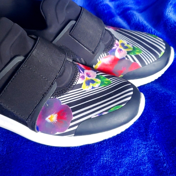 ALDO floral velcro sneakers - Picture 1 of 4